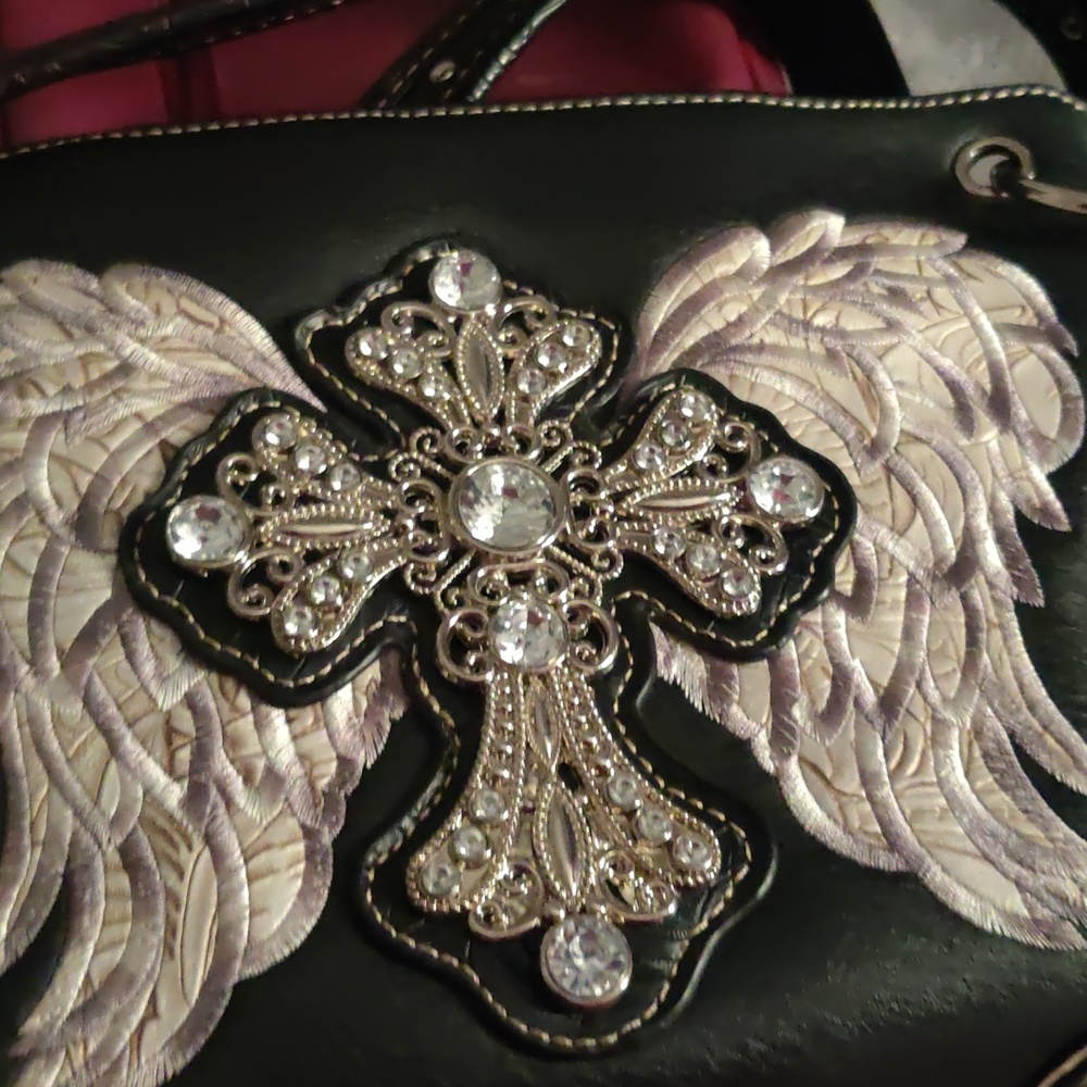 Concealed carry purse matching wallet.